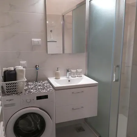 Oliva Apartman Póla