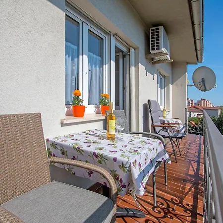Oliva Apartman *